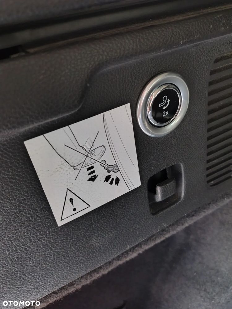 Ford Mondeo Turnier 2.0 TDCi Start-Stopp PowerShift-Aut Titanium - 28