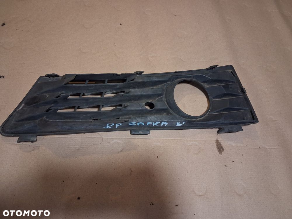 Kratka zderzaka OPEL ZAFIRA B prawa   OE - 1