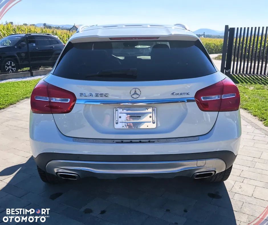 Mercedes-Benz GLA 250 4-Matic - 7