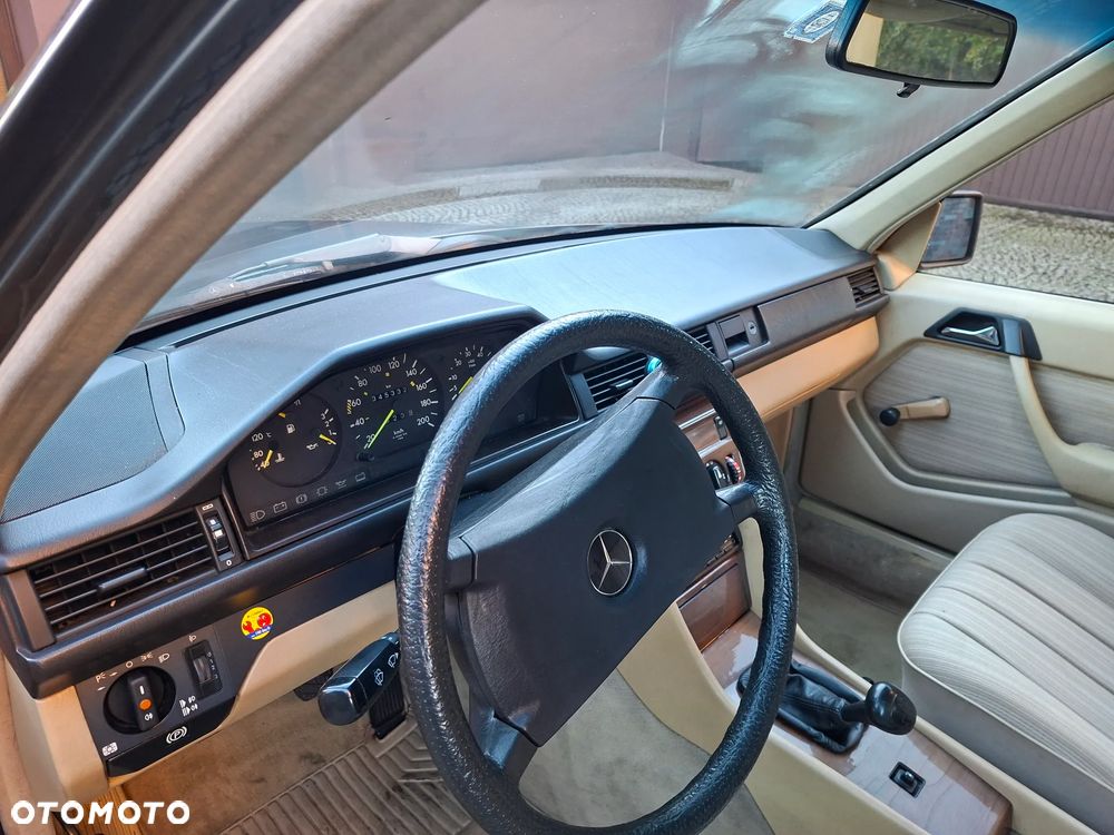 Mercedes-Benz W124 (1984-1993) 1989