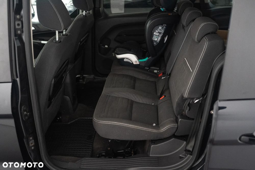 Ford Tourneo Connect - 17