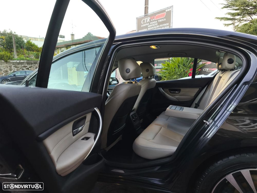 BMW 320 d Aut. Blue Performance Sport Line - 22