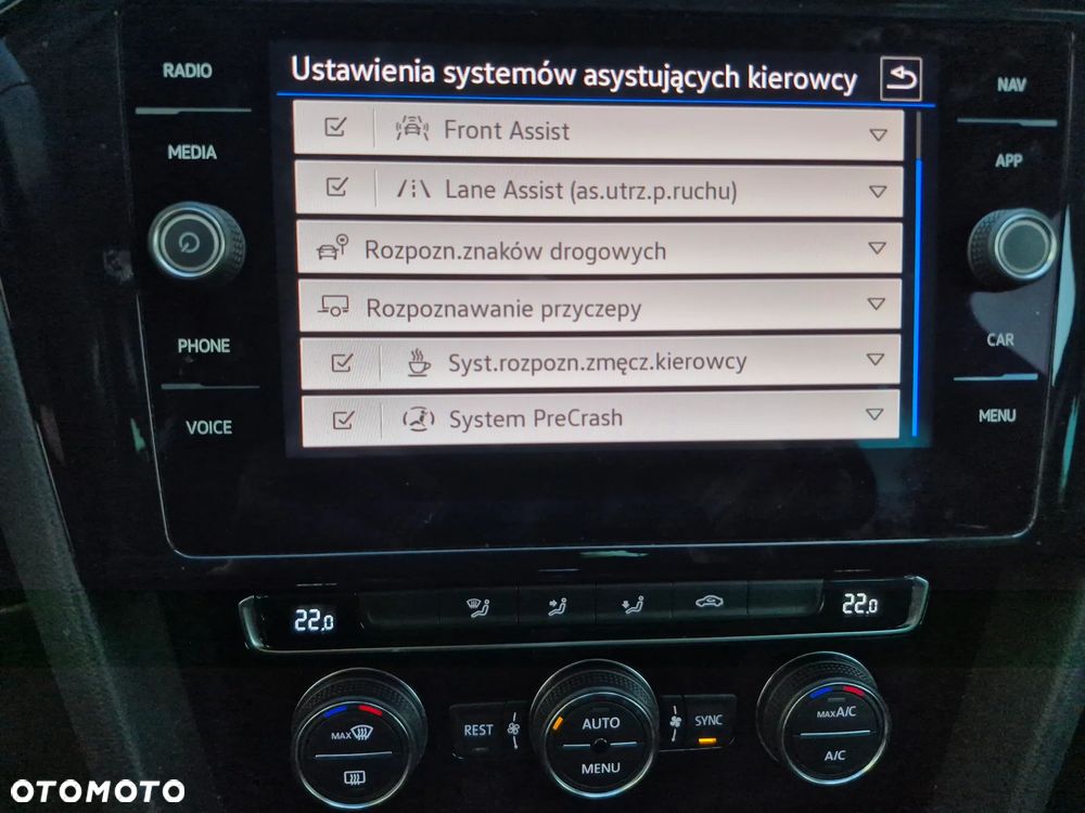 Volkswagen Passat - 31