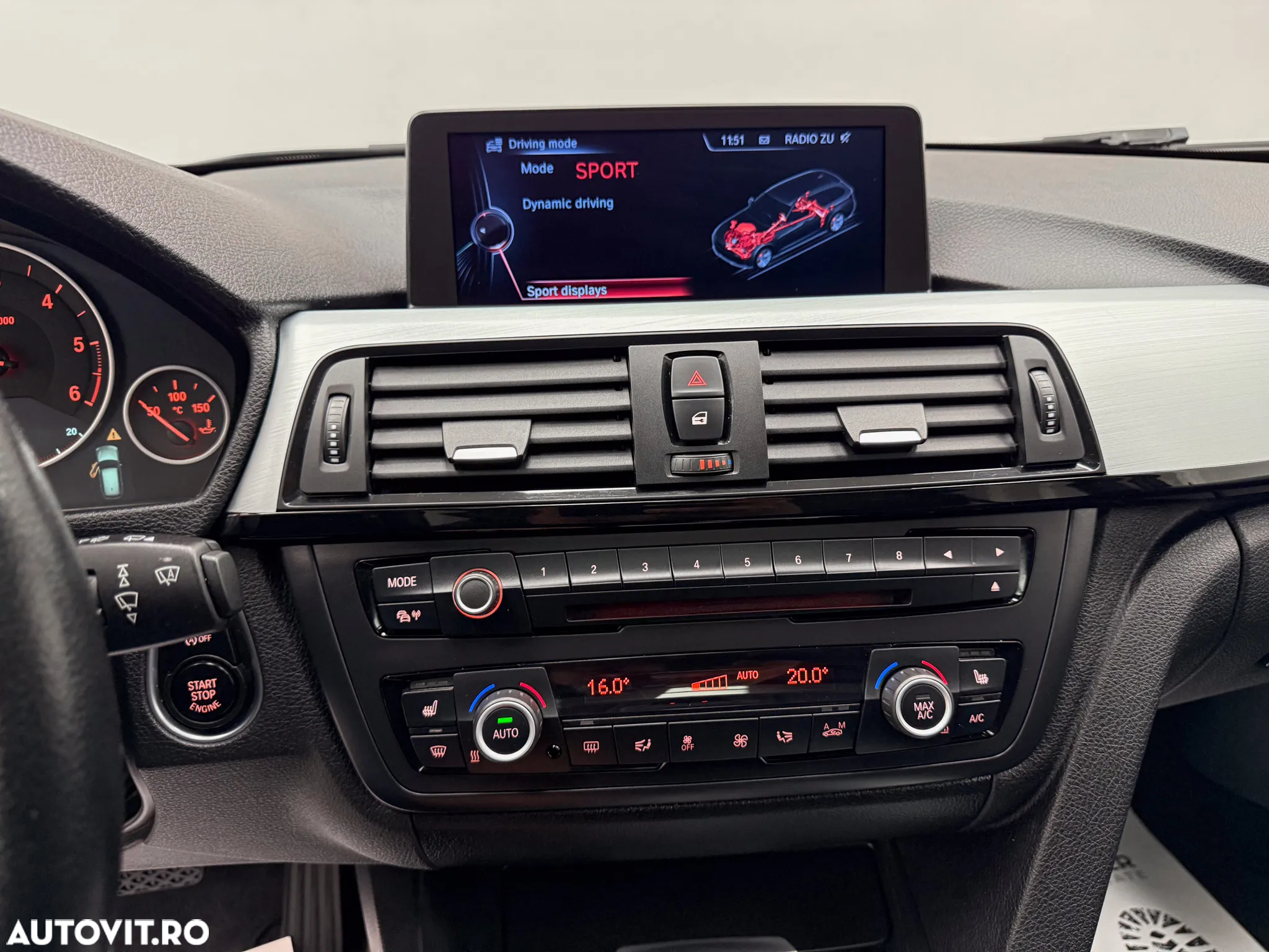 BMW Seria 3 320d Touring Aut. Modern Line - 31
