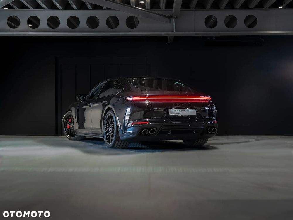 Porsche Panamera - 3