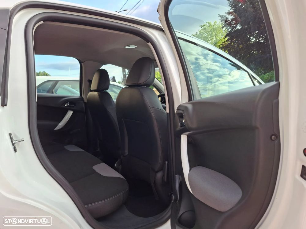 Citroën C3 HDi FAP Attraction - 24