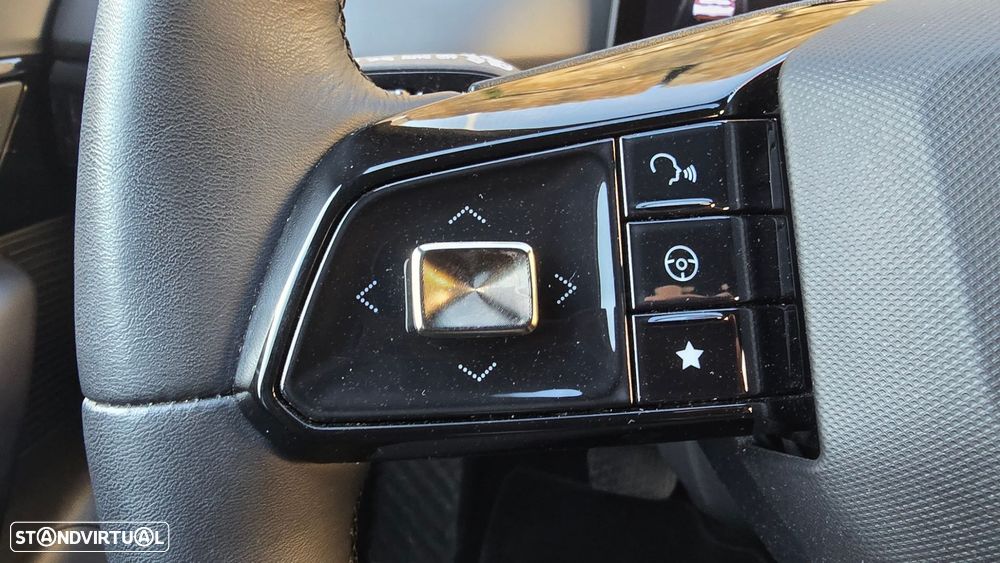 MG MG4 64 kWh Luxury - 15