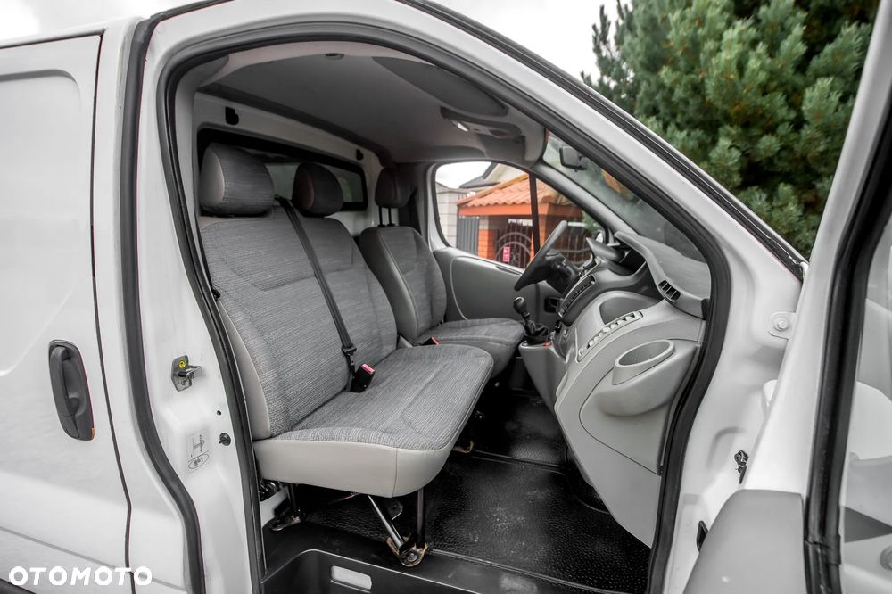 Renault Trafic - 13