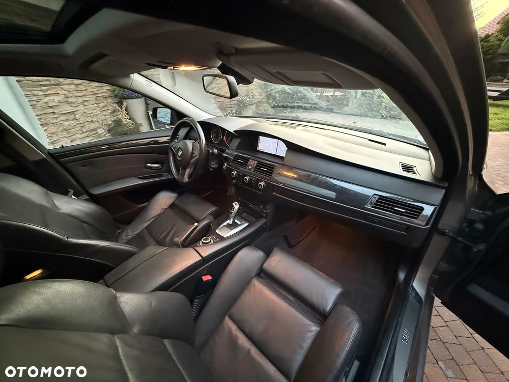 BMW Seria 5 530d xDrive - 10