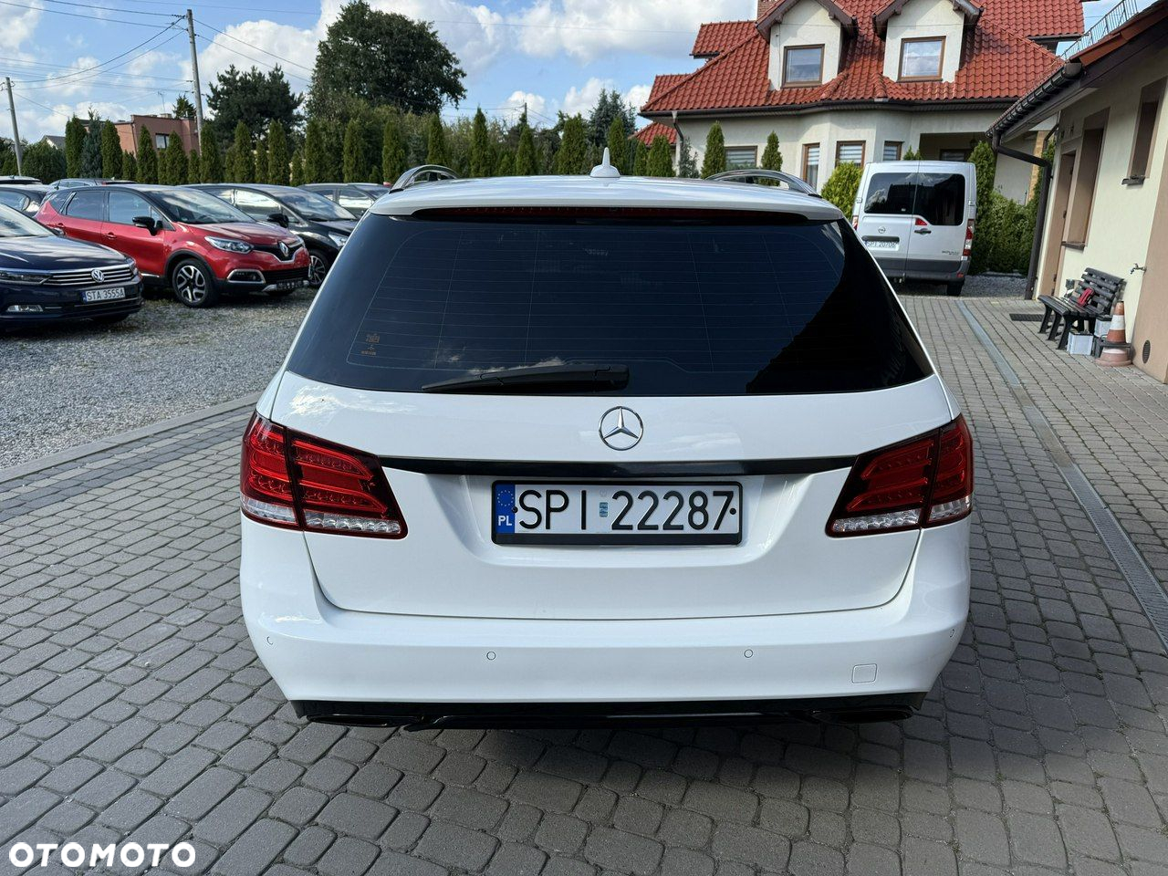 Mercedes-Benz Klasa E 220 T CDI 7G-TRONIC Avantgarde - 8