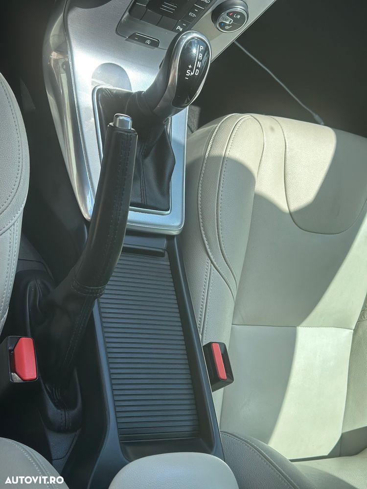Volvo V40 - 12