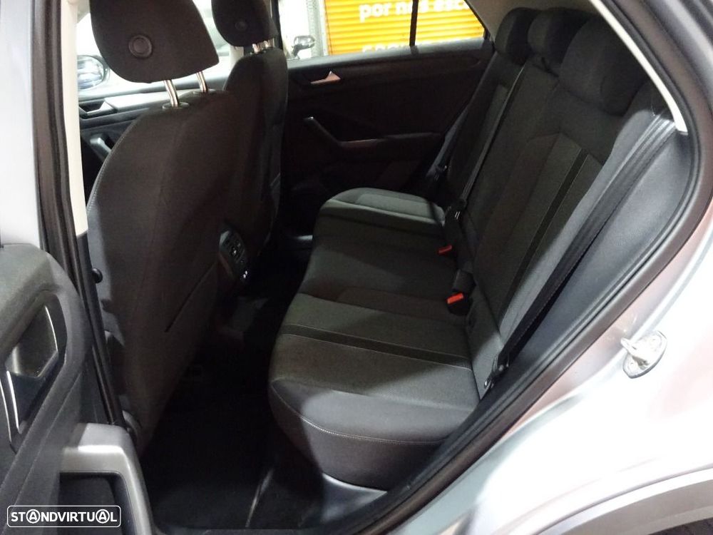 VW T-Roc 1.5 TSI Life DSG - 31