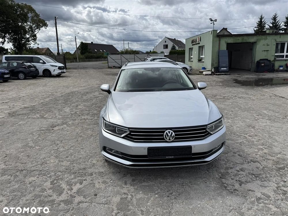 Volkswagen Passat - 5