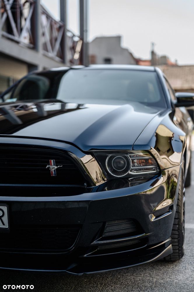 Ford Mustang - 1