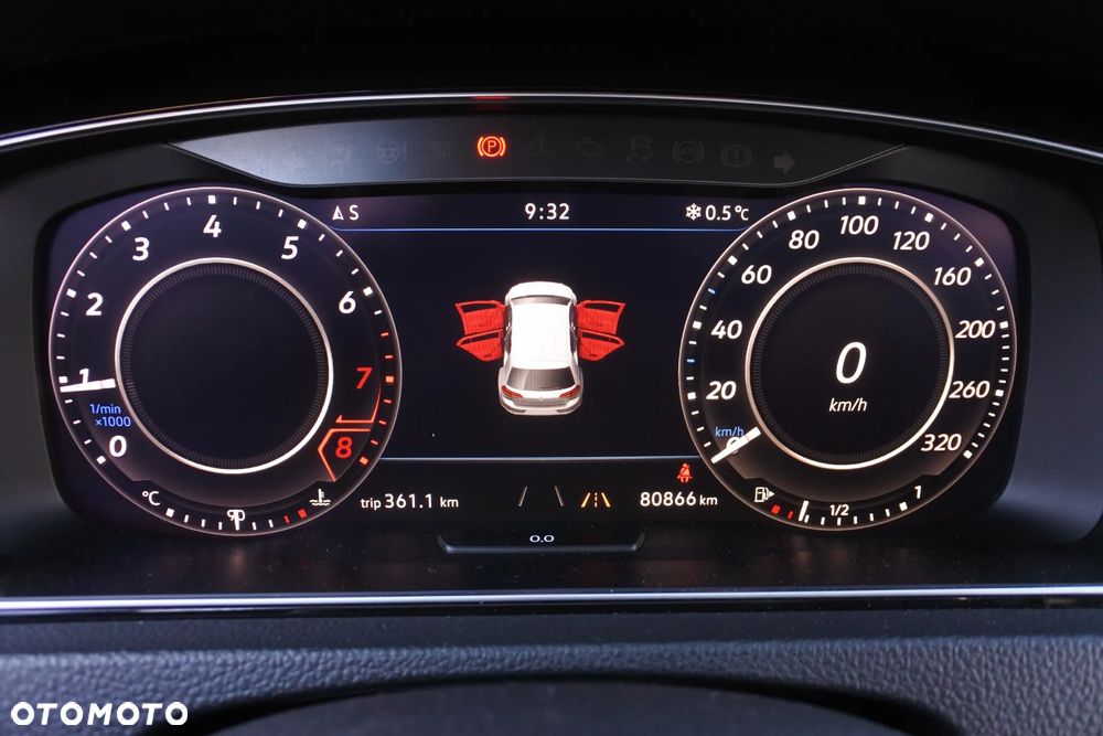 Volkswagen Golf - 16