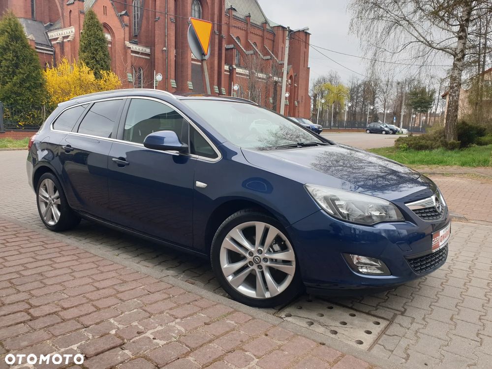 Opel Astra 1.4 Turbo Cosmo - 10
