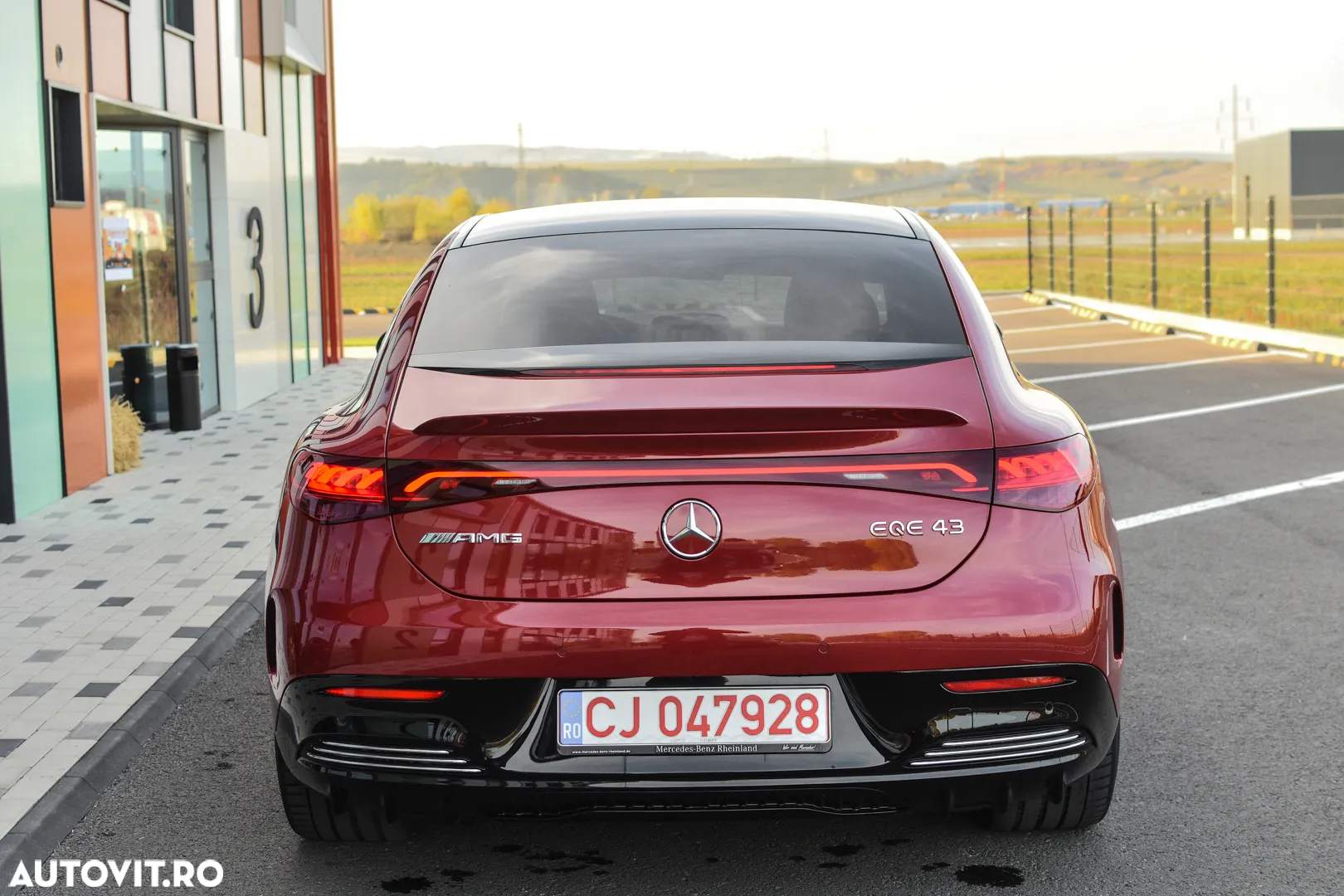 Mercedes-Benz EQE AMG 43 4MATIC - 14