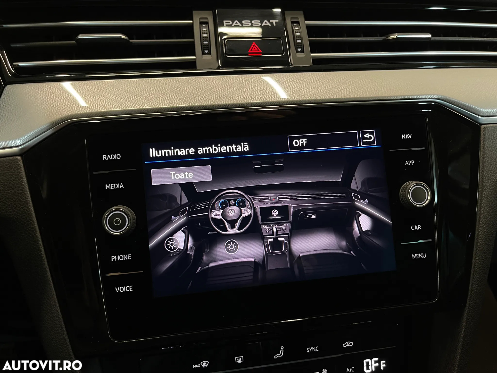 Volkswagen Passat Variant 2.0 TDI DSG Comfortline - 18