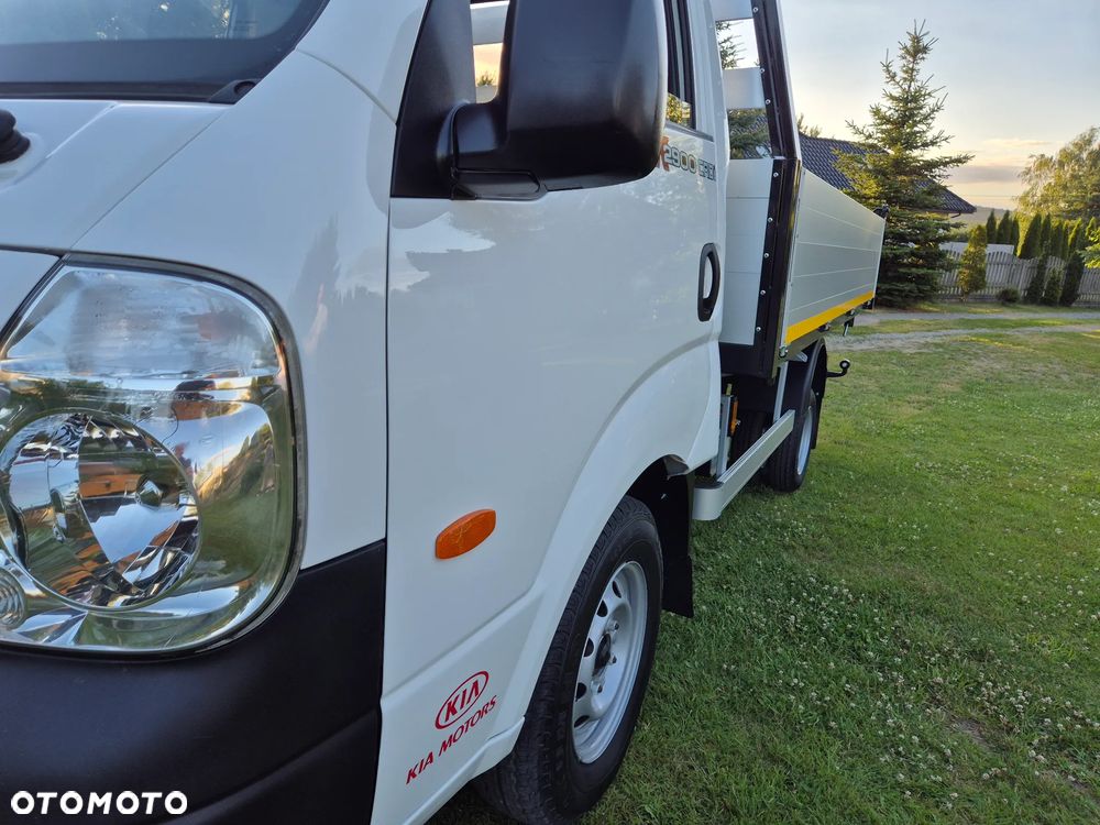 Kia K2900 K2500 - 9