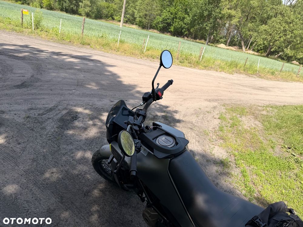 Husqvarna Svartpilen - 3