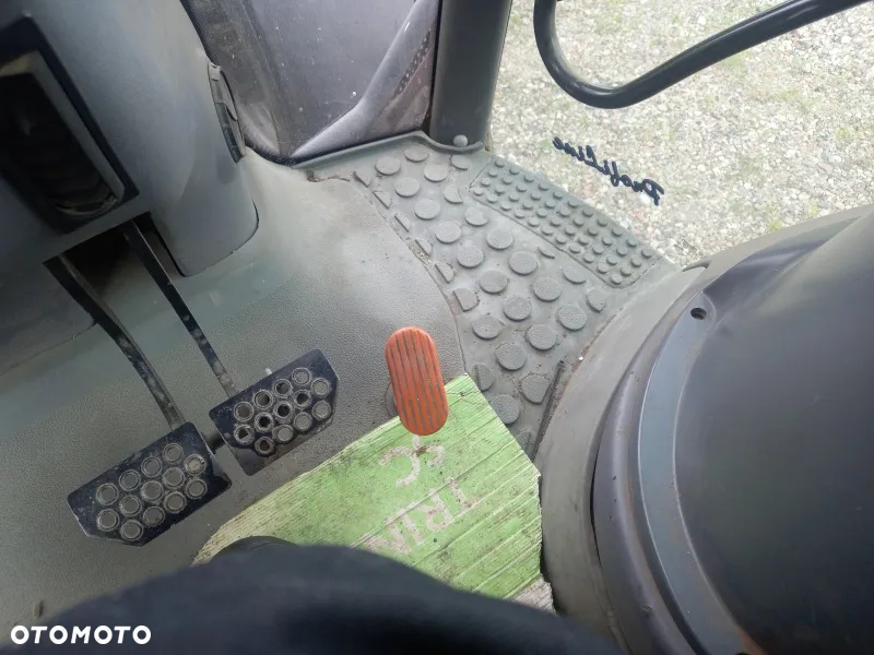 Wyposażenie kabiny Deutz Fahr Agrotron 180.7 Profiline - 6
