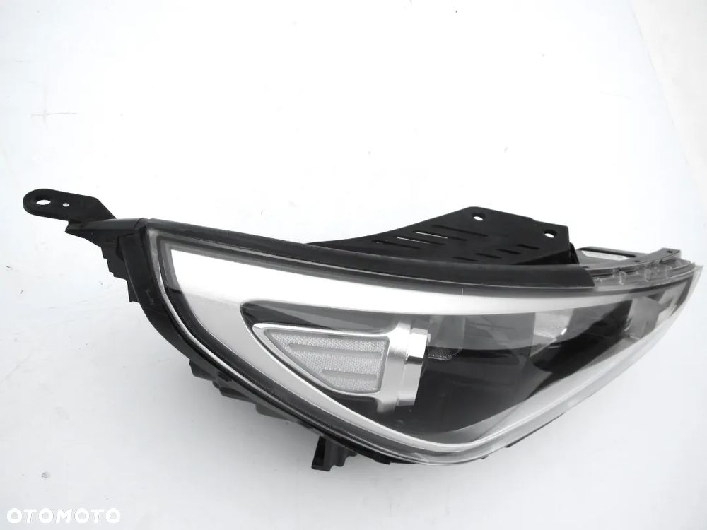 HYUNDAI i30 2017 2018 2019 Reflektor 10 PIN OE - 15