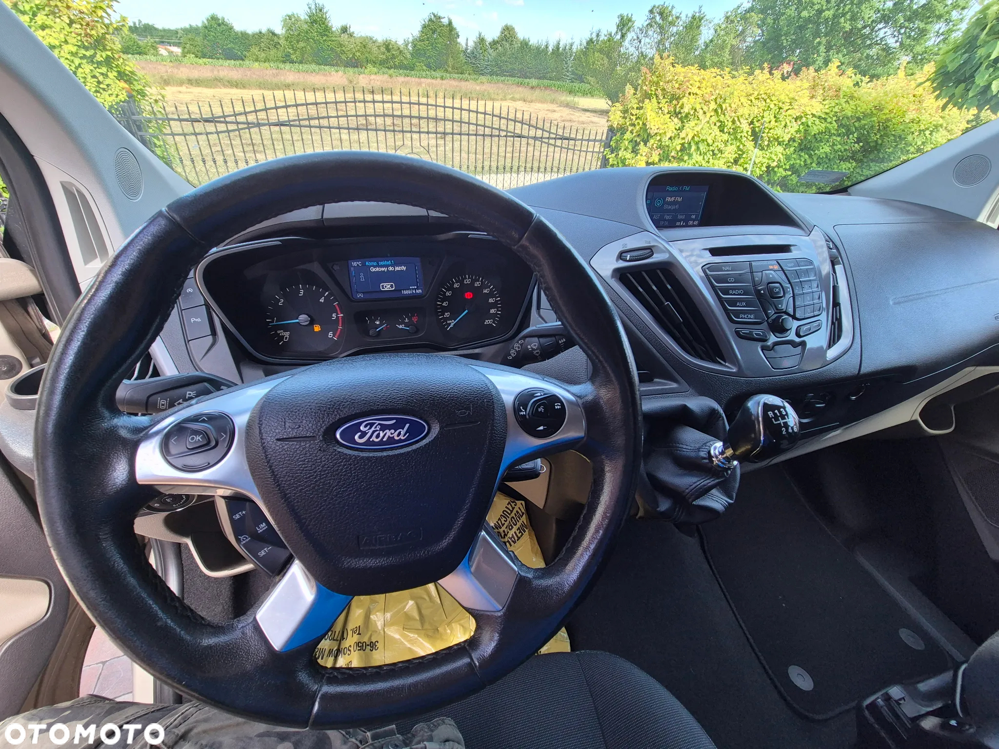 Ford Tourneo Custom - 26