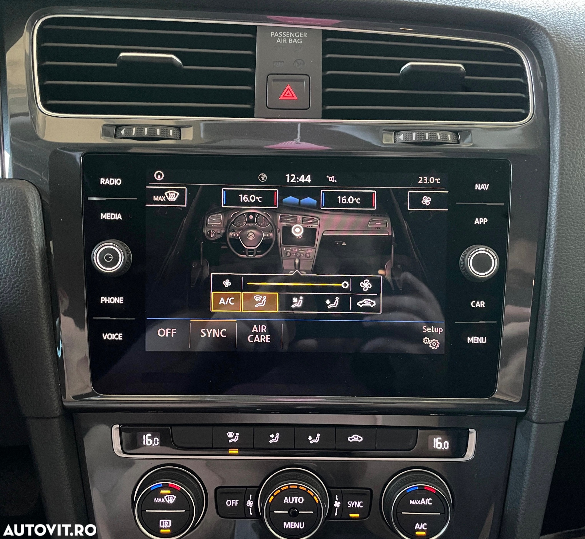 Volkswagen Golf 2.0 BlueTDI DSG Comfortline - 9