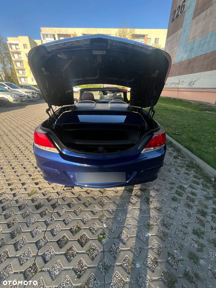 Opel Astra 2.0 Turbo Cosmo - 21