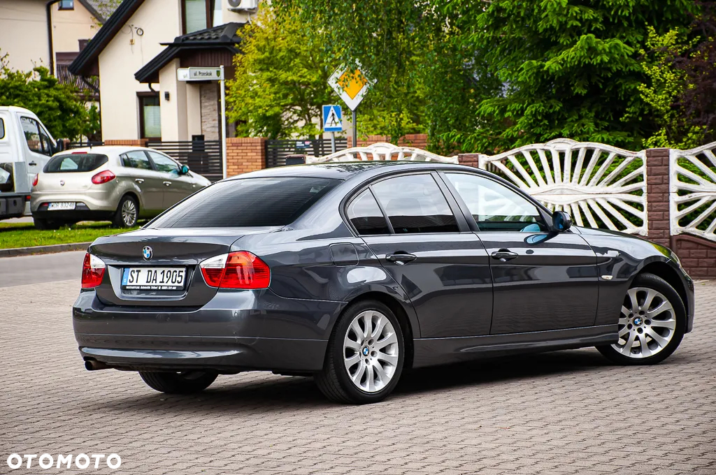 BMW Seria 3 - 18