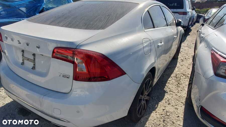 Volvo S60 - 9