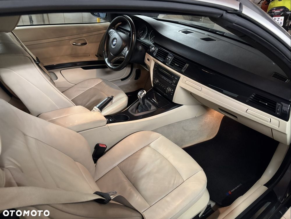 BMW Seria 3 320i - 20