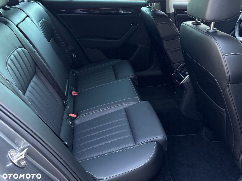Skoda Superb 2.0 TDI SCR L&K DSG - 10