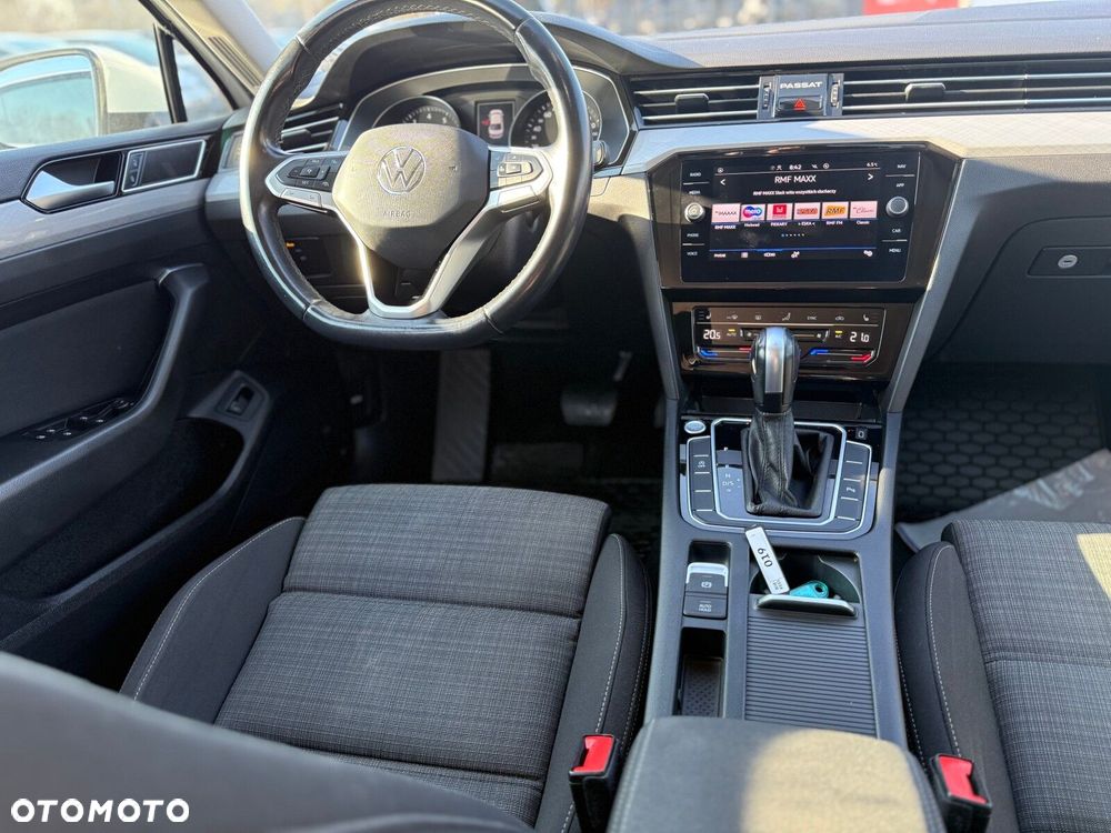 Volkswagen Passat 2.0 TSI Business DSG - 20