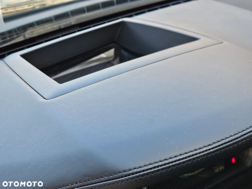 BMW Seria 7 750i xDrive Edition Exclusive - 30