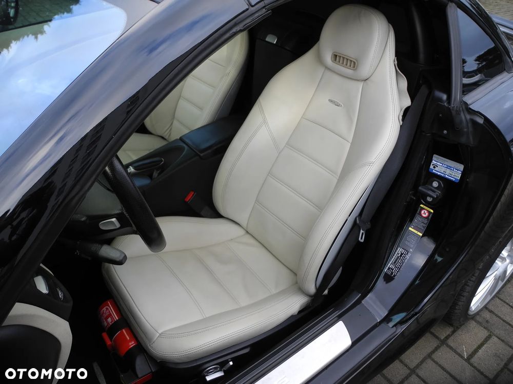 Mercedes-Benz SLK - 21