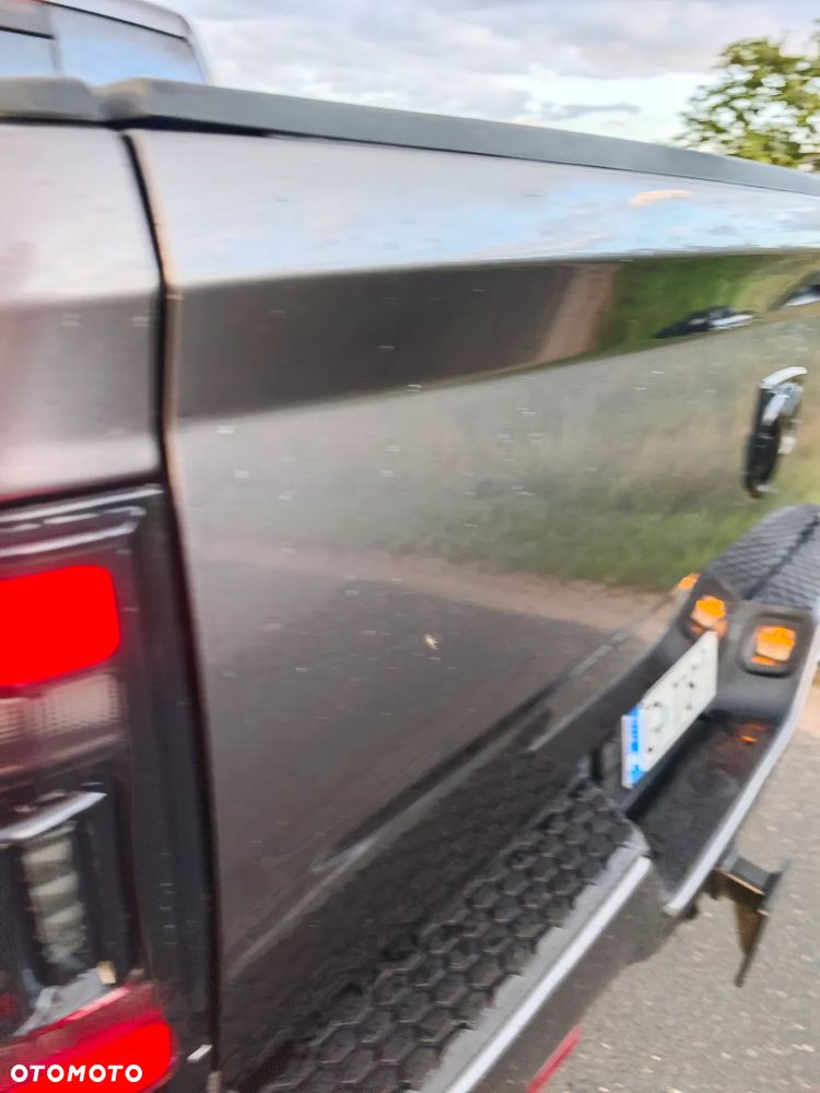 Dodge RAM 1500 5.7 4x4 - 25