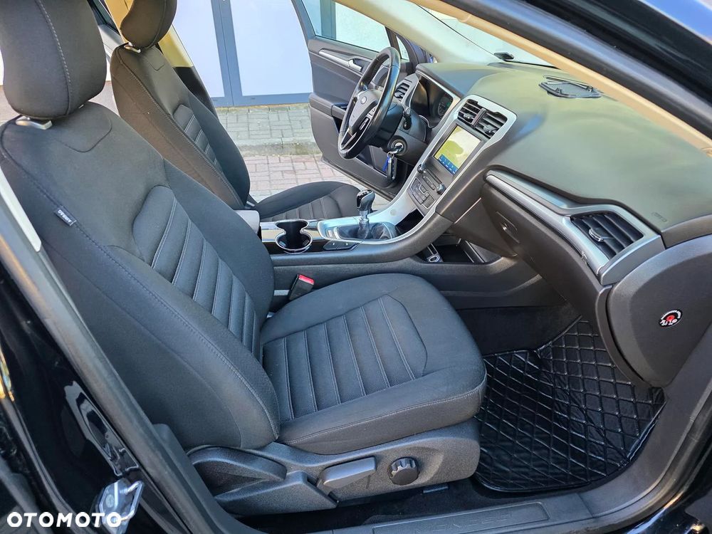 Ford Mondeo 2.0 TDCi Titanium - 17