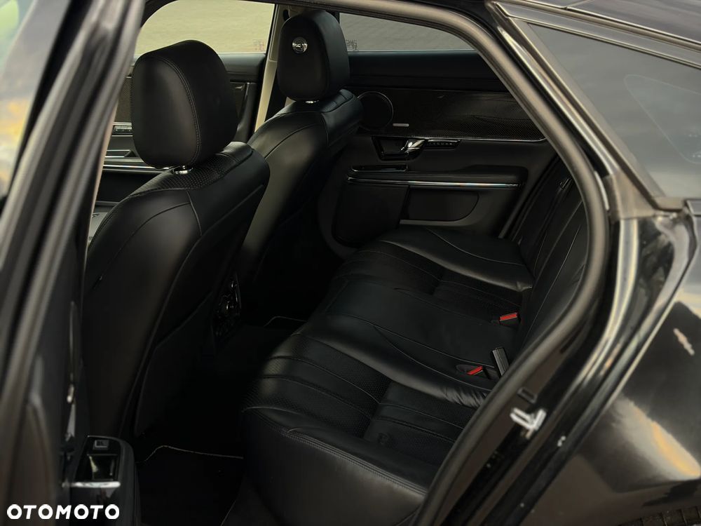 Jaguar XJ 3.0 D V6 Premium Luxury - 13