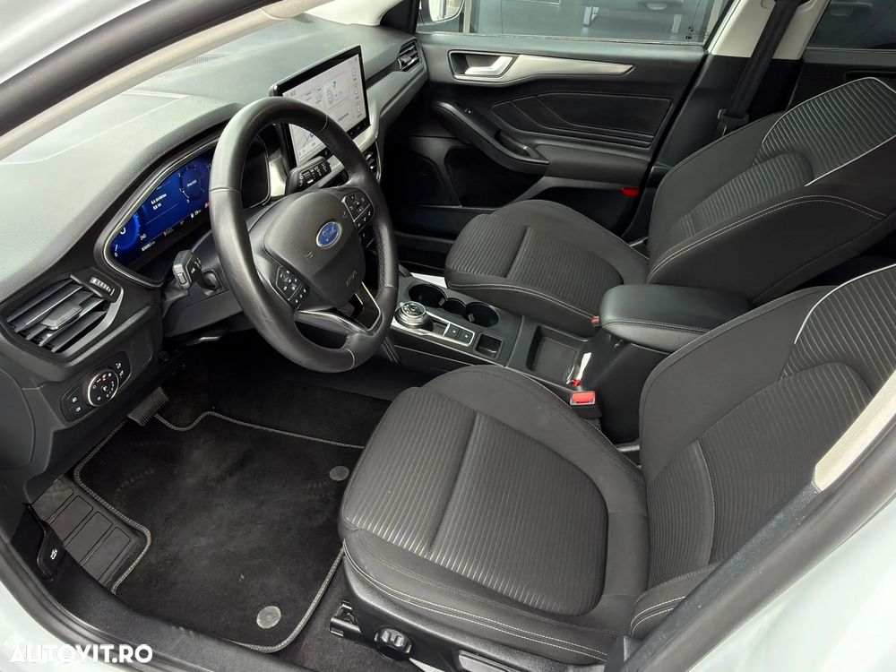 Ford Focus 1.5 EcoBlue Start-Stopp-System Aut. TITANIUM - 9