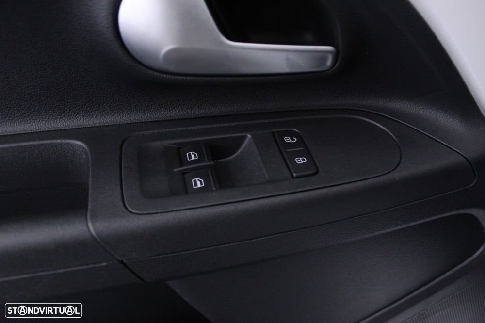 VW Up! 1.0 Move - 19