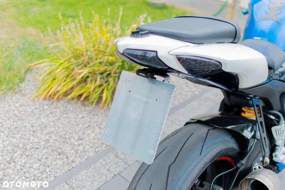 Suzuki GSX-R - 30