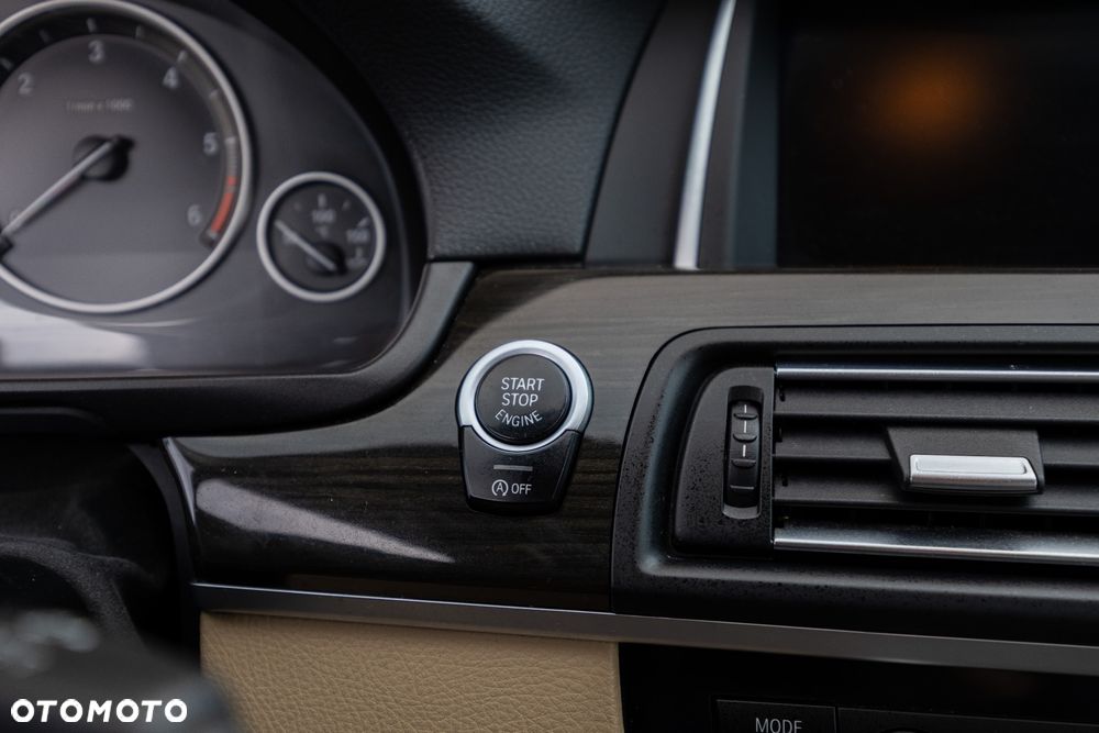 BMW Seria 5 530d Modern Line - 25