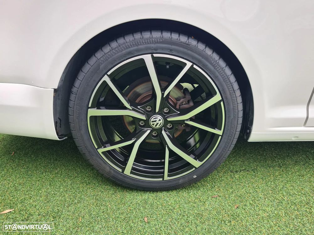 VW Caddy Maxi 2.0 TDI 5 Lugares - 12