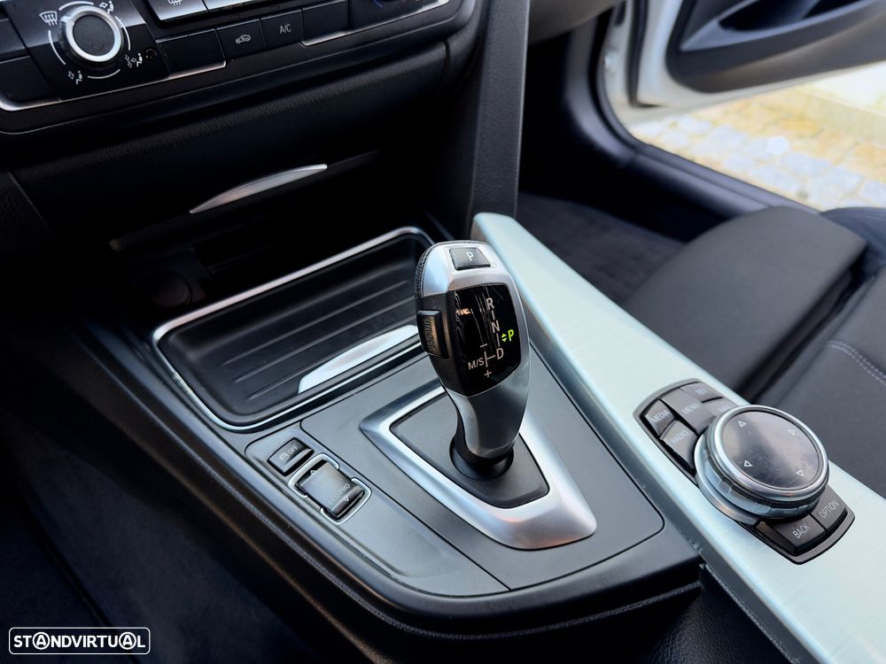 BMW 318 d Auto Pack M - 47