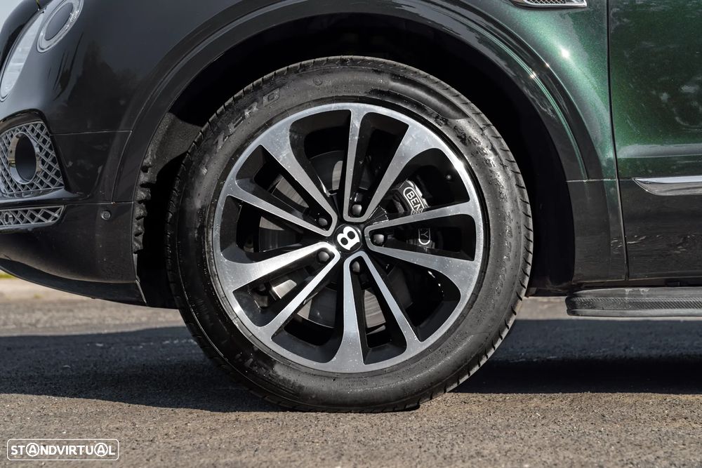 Bentley Bentayga V8 - 8