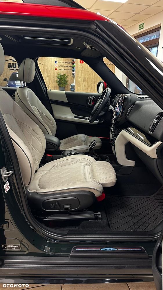 MINI John Cooper Works ALL4 sport - 4
