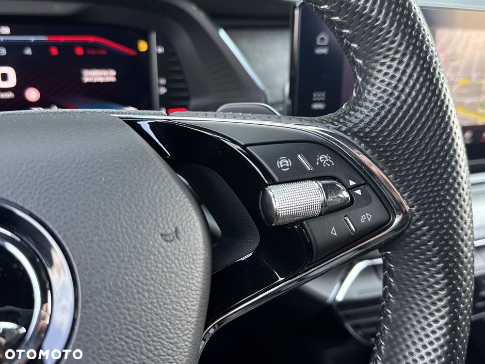 Skoda Octavia 2.0 TDI RS DSG - 21