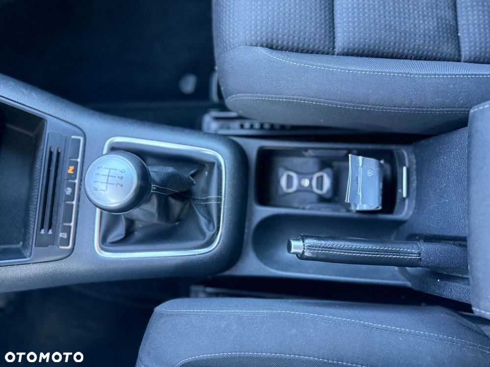 Volkswagen Golf Plus - 16