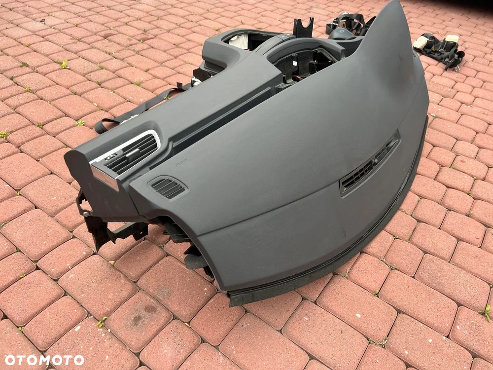 DESKA KONSOLA KOKPIT PODUSZKA PASY PEUGEOT 508 - 5